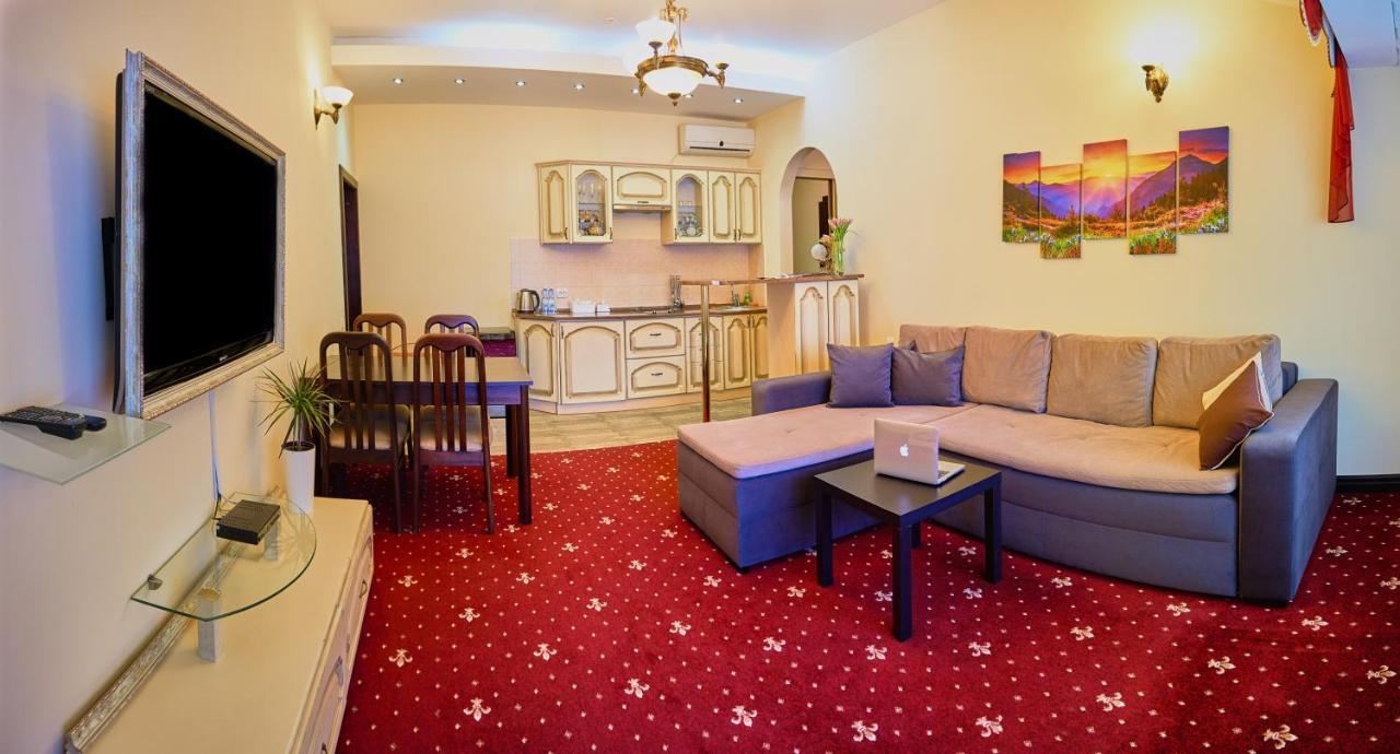 Двокімнатні Апартаменти На Лукіяновича, 3 Lviv Exteriör bild